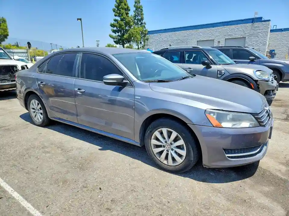 1VWAT7A37EC109703 2014 VOLKSWAGEN PASSAT-3