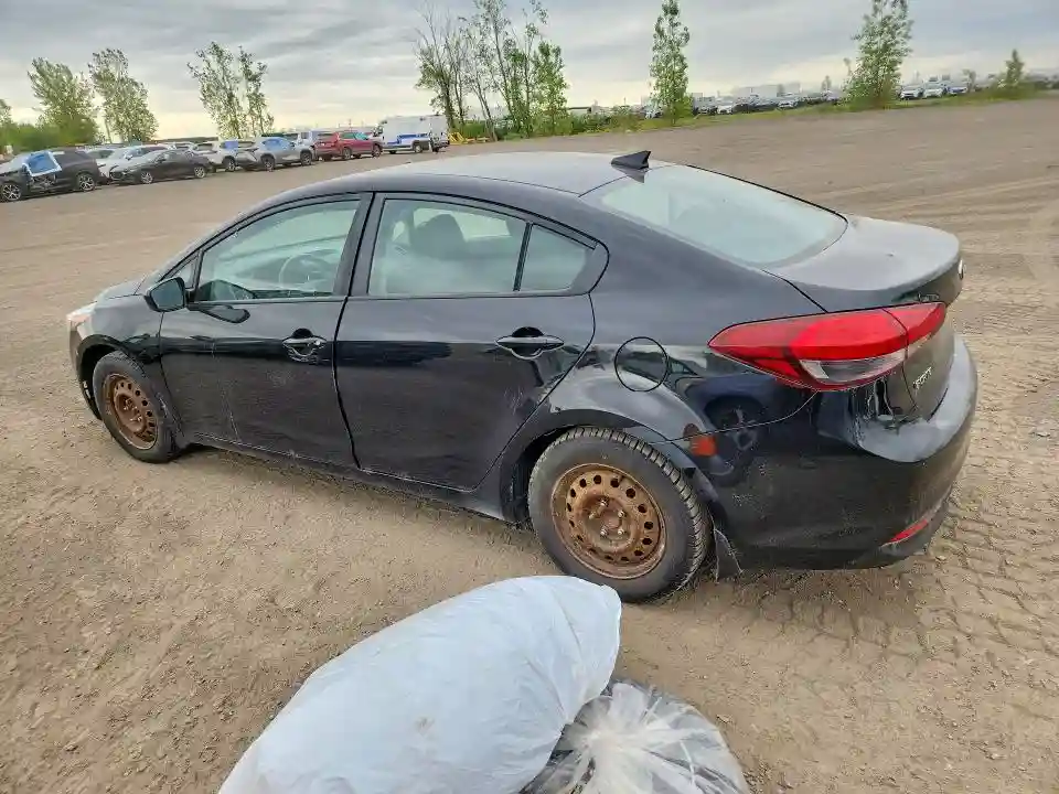 3KPFL4A7XJE181430 2018 KIA FORTE-1