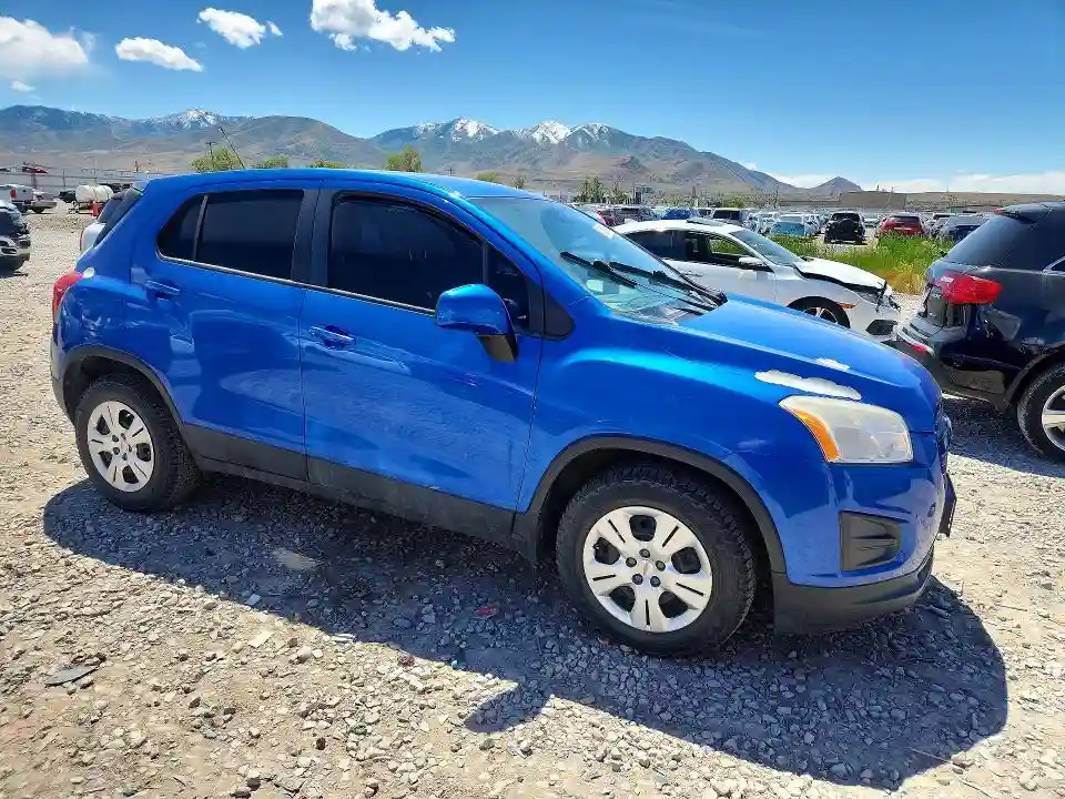 KL7CJKSB6FB252723 2015 CHEVROLET TRAX-3
