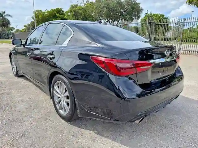 JN1EV7AP1MM701174 2021 INFINITI Q50-1
