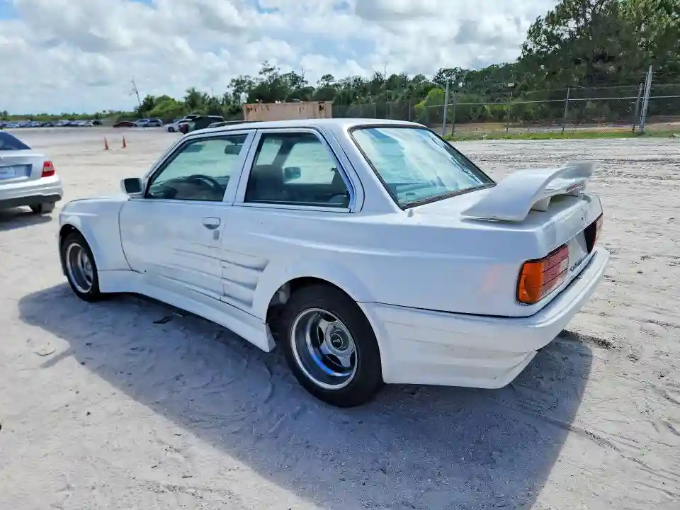WBAAK7404F8789858 1985 BMW 3 SERIES-1