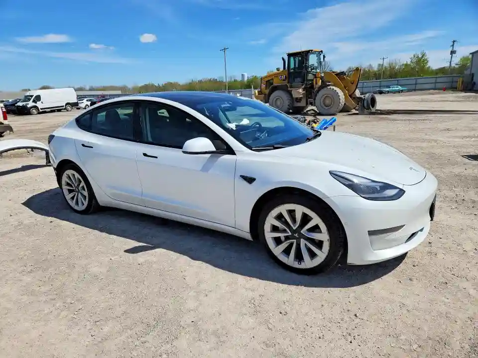5YJ3E1EA1NF185884 2022 TESLA MODEL 3-3