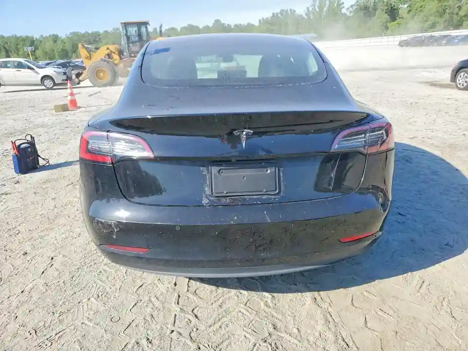 5YJ3E1EA4KF410603 2019 TESLA MODEL 3-5