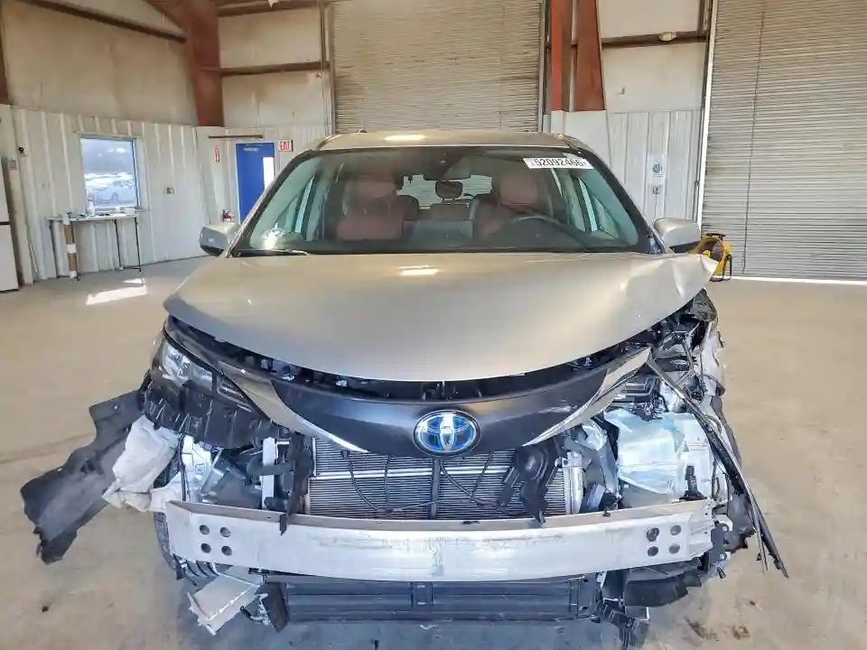 5TDKRKEC9MS067003 2021 TOYOTA SIENNA-4