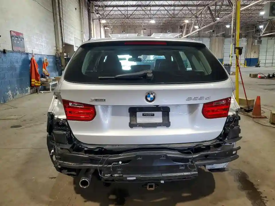 WBA3K5C55EKT33556 2014 BMW 3 SERIES-5