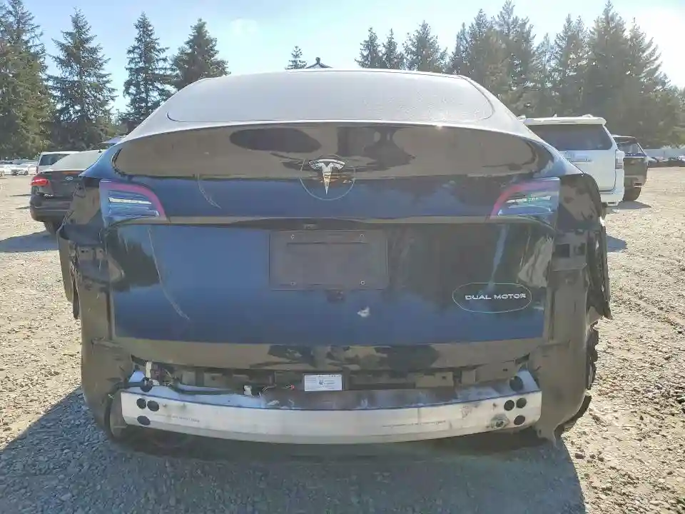 7SAYGAEE7PF815139 2023 TESLA MODEL Y-5