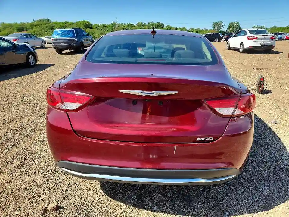 1C3CCCAB9FN749739 2015 CHRYSLER 200-5