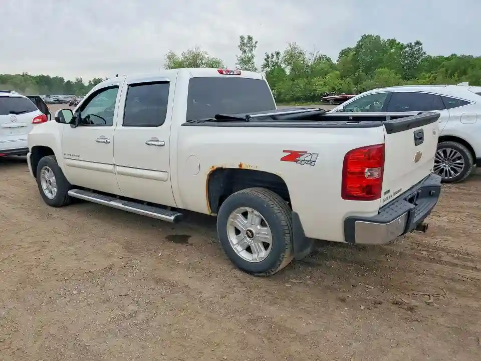 3GCPKSE32BG321172 2011 CHEVROLET SILVERADO-1