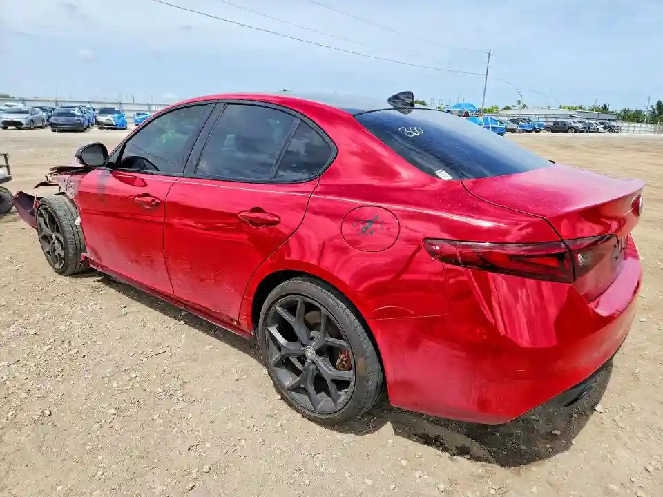 ZARFAMAN3L7631464 2020 ALFA ROMEO GIULIA-1