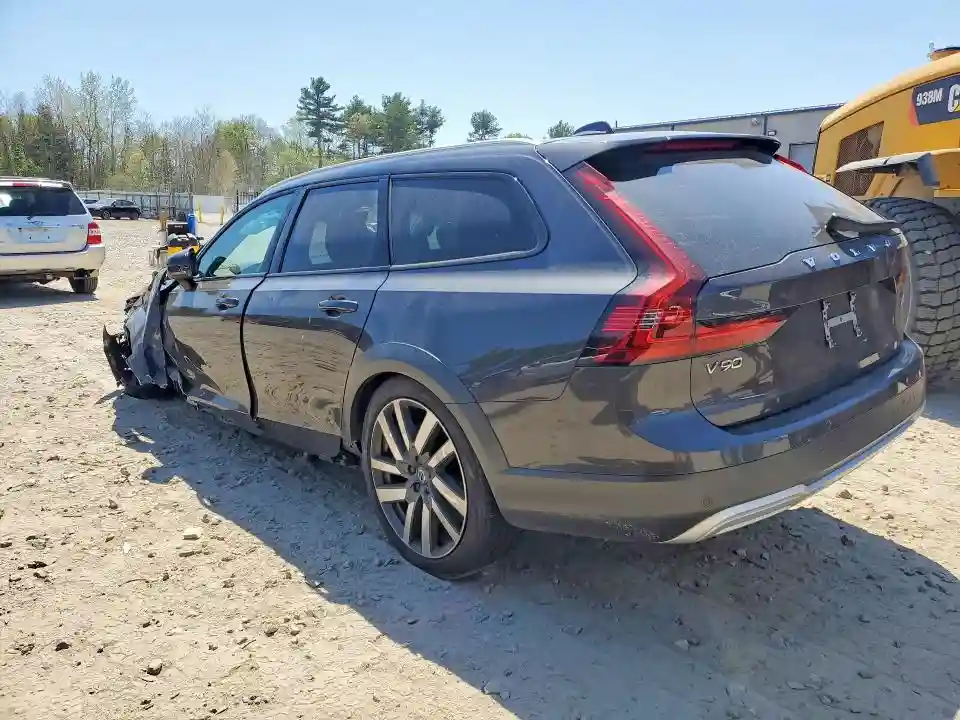 YV4062NL8N1144875 2022 VOLVO V90-1