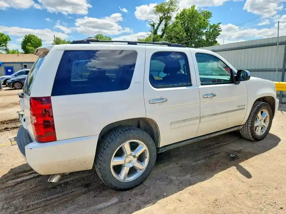 1GNSKCE06DR274518 2013 CHEVROLET TAHOE-2