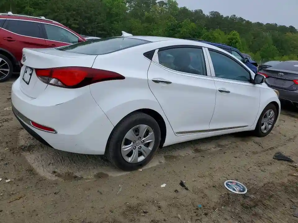 5NPDH4AE3GH666326 2016 HYUNDAI ELANTRA-2