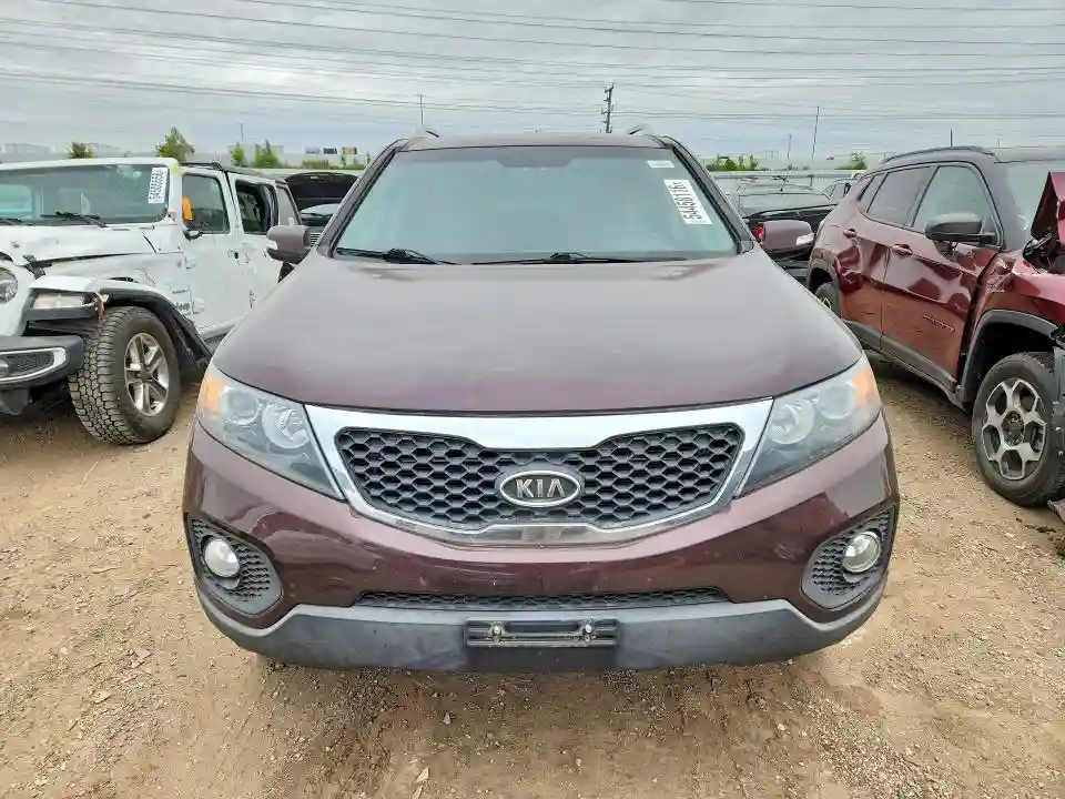 5XYKU4A26CG268070 2012 KIA SORENTO-4