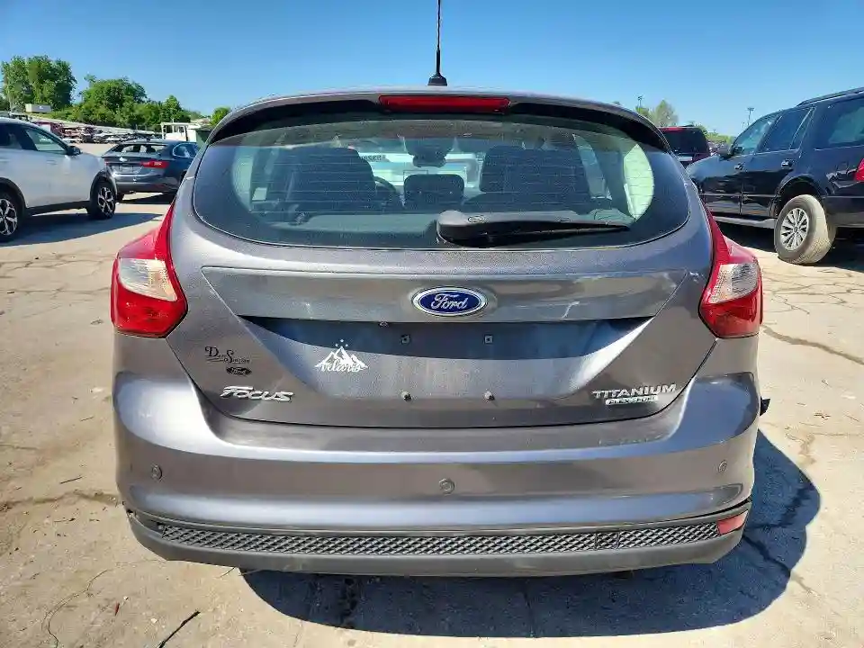 1FADP3N24DL106258 2013 FORD FOCUS-5