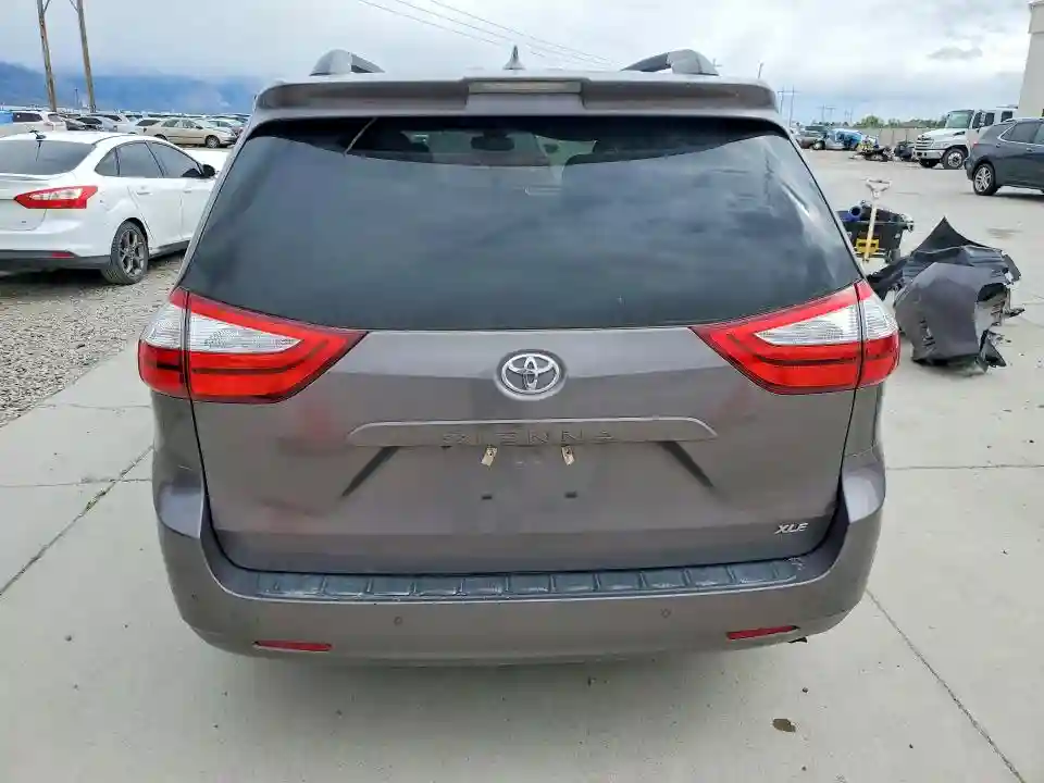 5TDYZ3DC4KS005720 2019 TOYOTA SIENNA-5