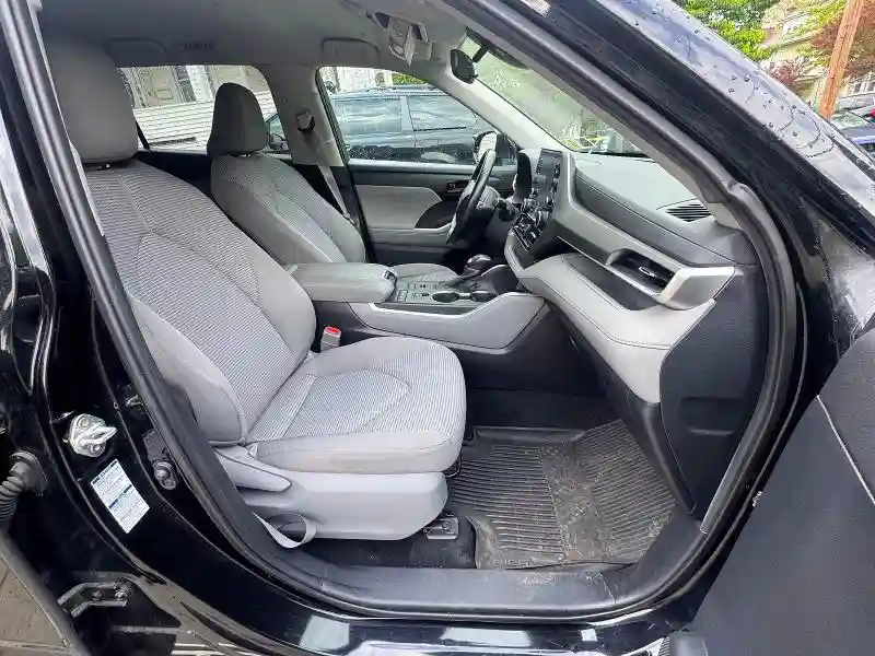 5TDBZRBH9NS165653 2022 TOYOTA HIGHLANDER-4