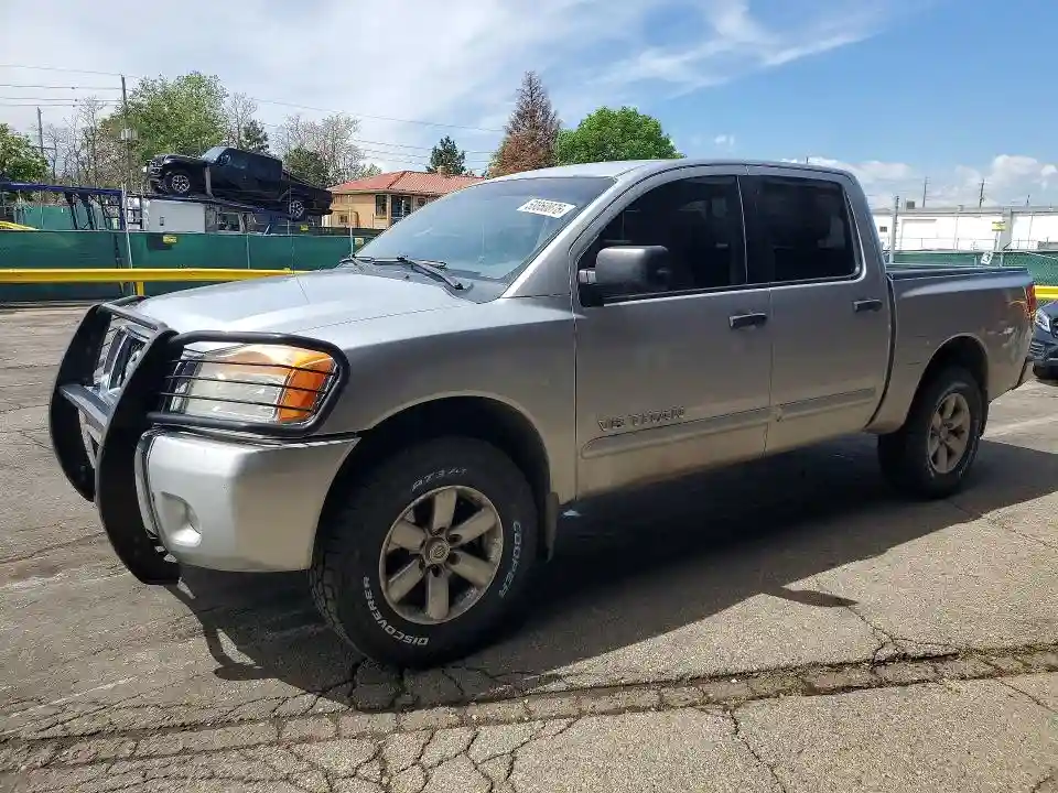 1N6BA0EC5AN324586 2010 NISSAN TITAN-0