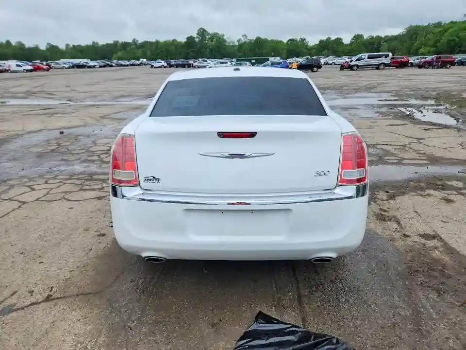 2C3CA5CG2BH581391 2011 CHRYSLER 300-5