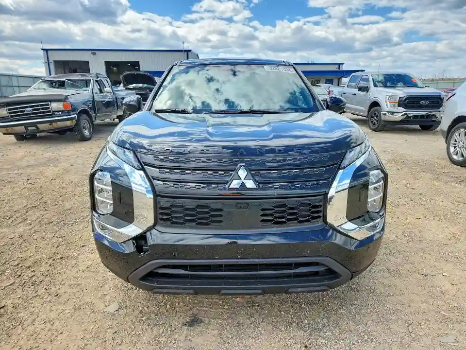 JA4J4UA80PZ036534 2023 MITSUBISHI OUTLANDER-4