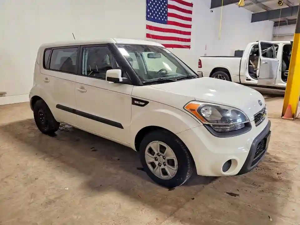 KNDJT2A54C7434984 2012 KIA SOUL-3
