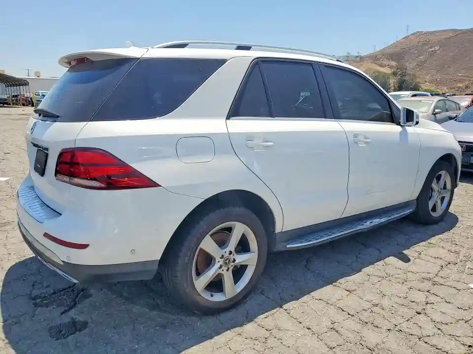 4JGDA5JB3HA957221 2017 MERCEDES-BENZ GLE-CLASS-2