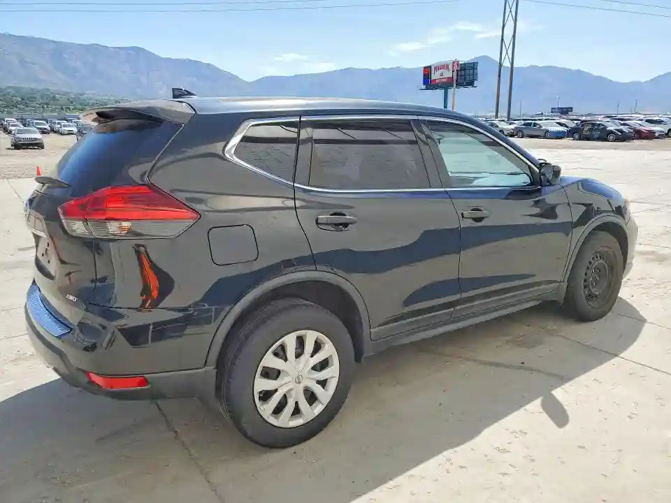 KNMAT2MV6HP539819 2017 NISSAN ROGUE-2