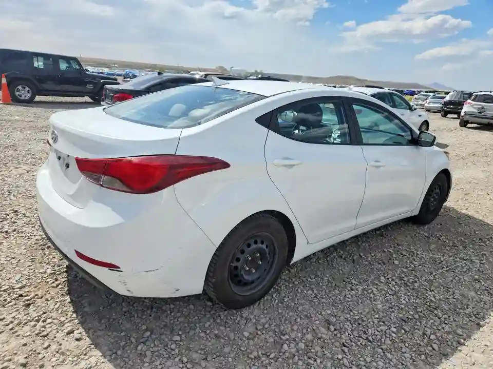 5NPDH4AE2GH716634 2016 HYUNDAI ELANTRA-2