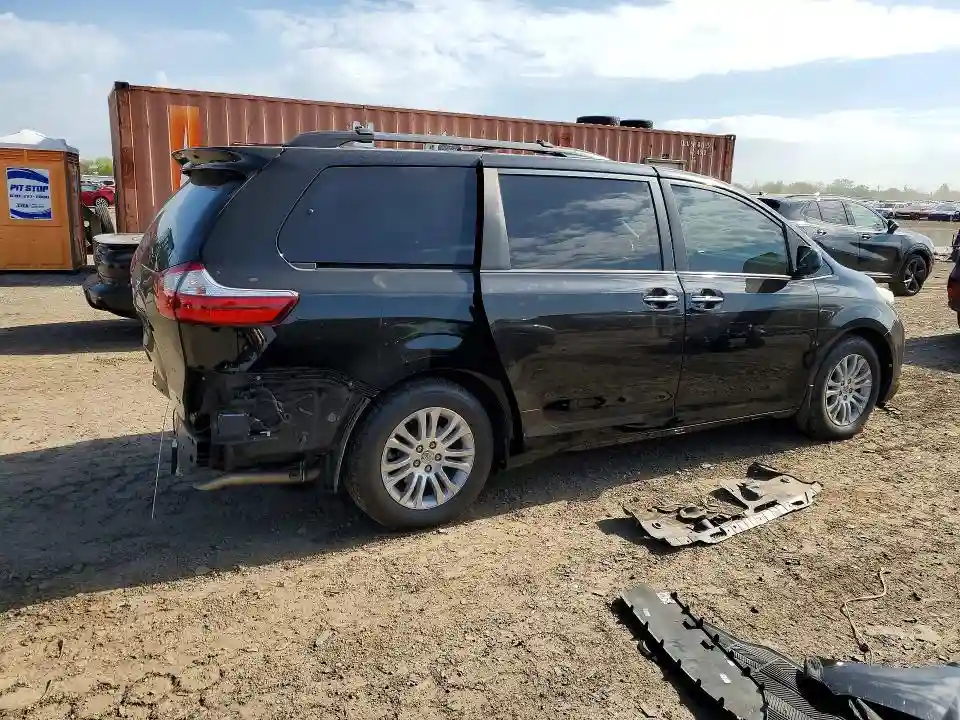 5TDYZ3DC9HS849471 2017 TOYOTA SIENNA-2