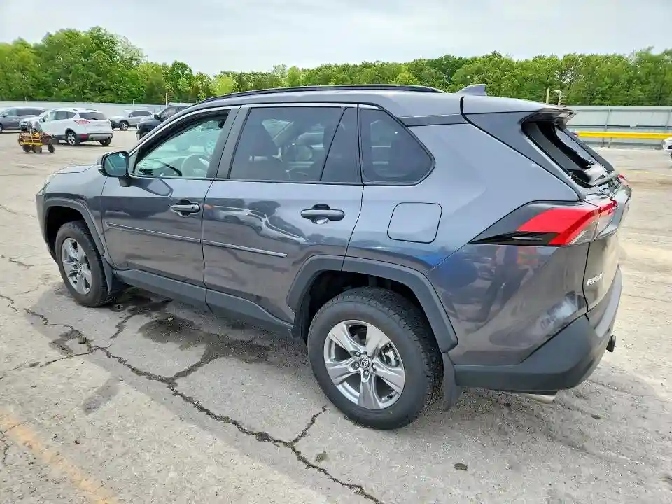 2T3P1RFV0NC262964 2022 TOYOTA RAV4-1