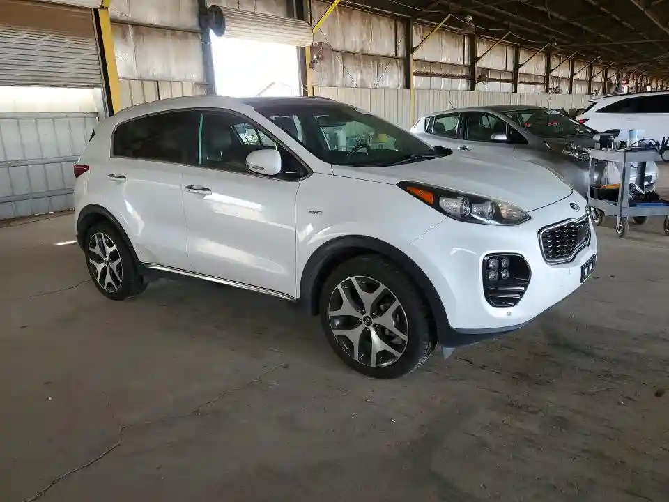 KNDPRCA66H7067990 2017 KIA SPORTAGE-3