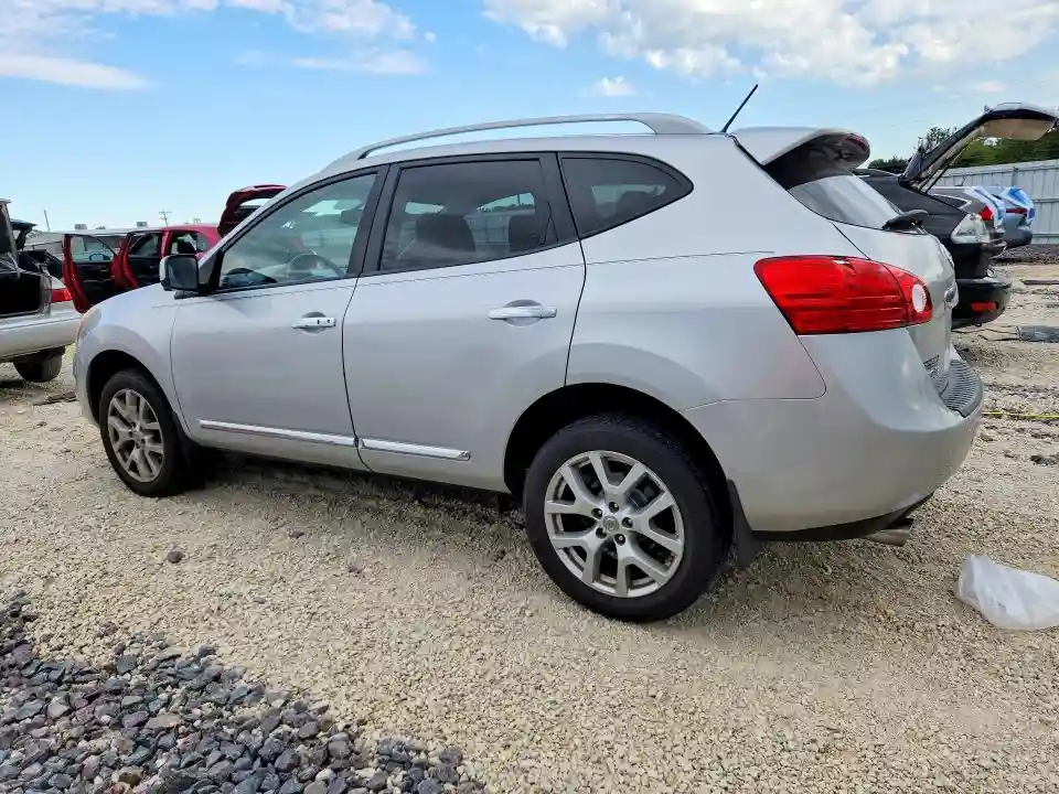 JN8AS5MT6DW528486 2013 NISSAN ROGUE-1