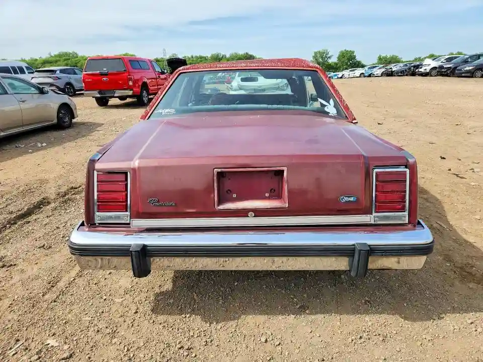 2FABP43F6FX145930 1985 FORD LTD-5