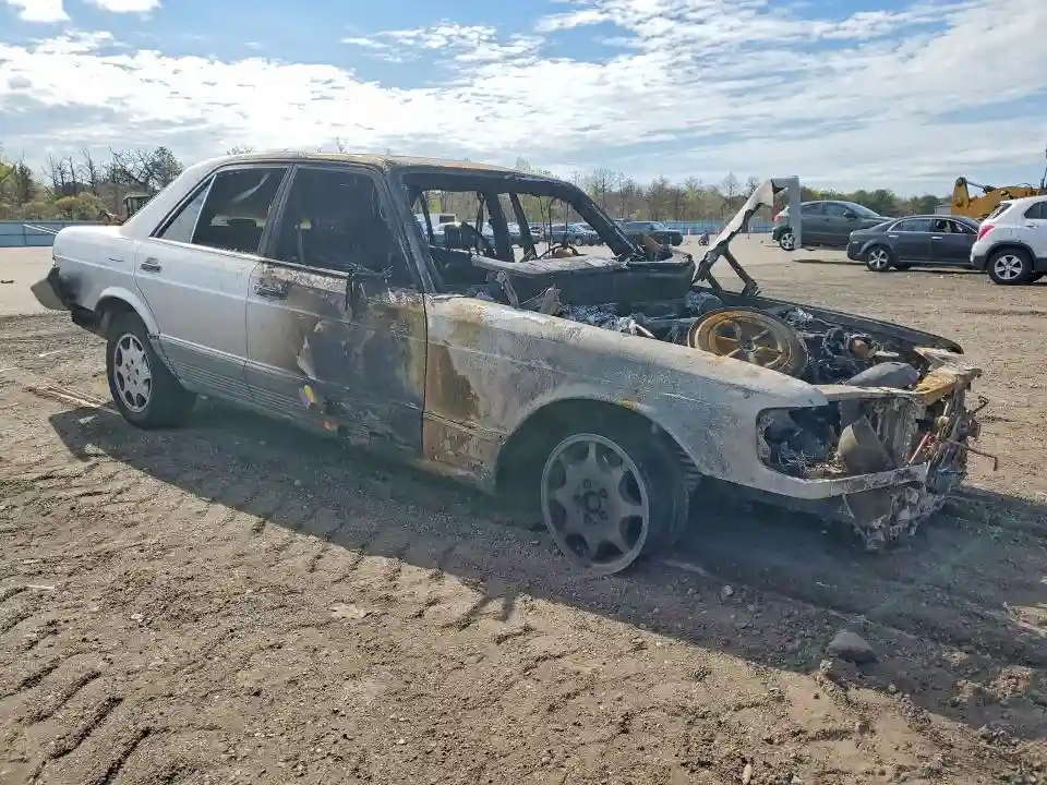 WDBCB20C3FA135570 1985 MERCEDES-BENZ S-CLASS-3