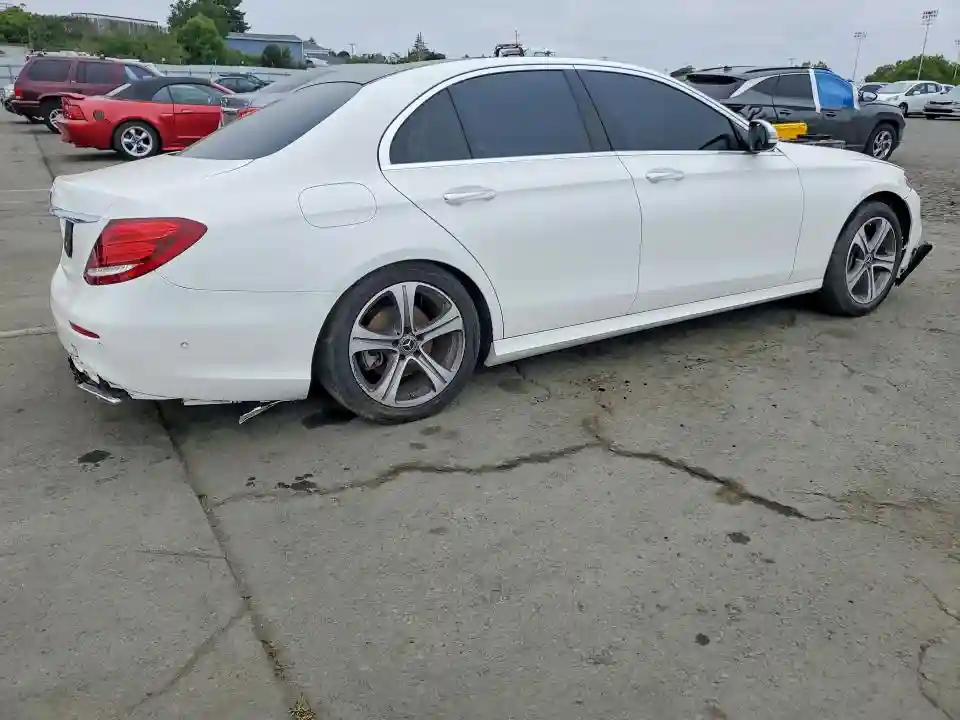 WDDZF4JB8KA506501 2019 MERCEDES-BENZ E-CLASS-2