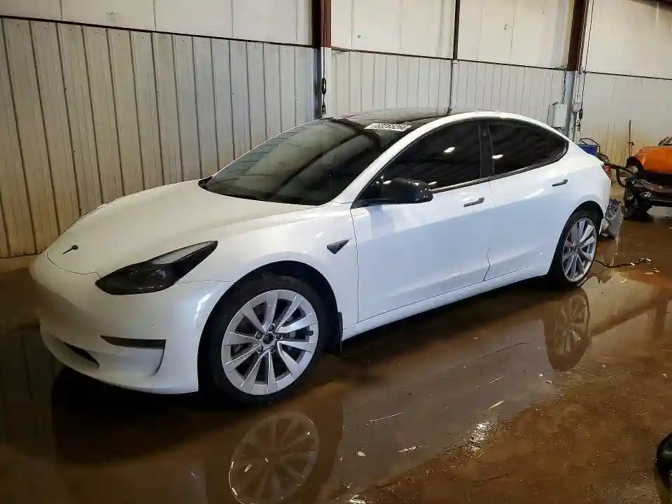 5YJ3E1EB9NF112903 2022 TESLA MODEL 3-0