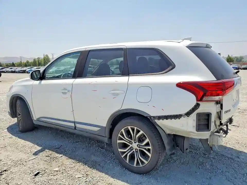 JA4AD3A38HZ070852 2017 MITSUBISHI OUTLANDER-1