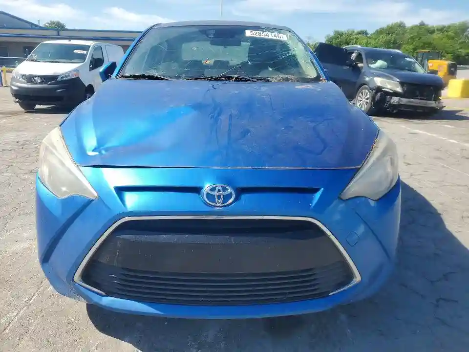 3MYDLBYV3HY191680 2017 TOYOTA YARIS-4