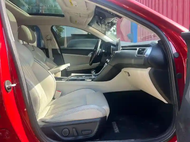 KMTG74LE7KU026830 2019 GENESIS G70-4