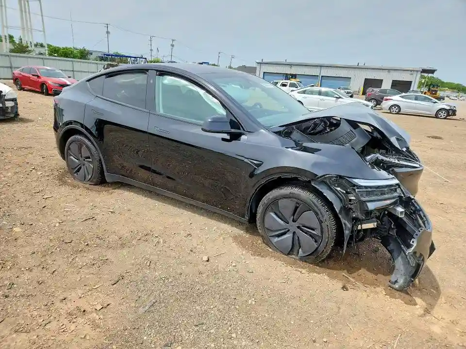 7SAYGDEE2TA470756 2026 TESLA MODEL Y-3