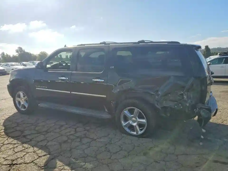 1GNSKKE77DR377325 2013 CHEVROLET SUBURBAN-1