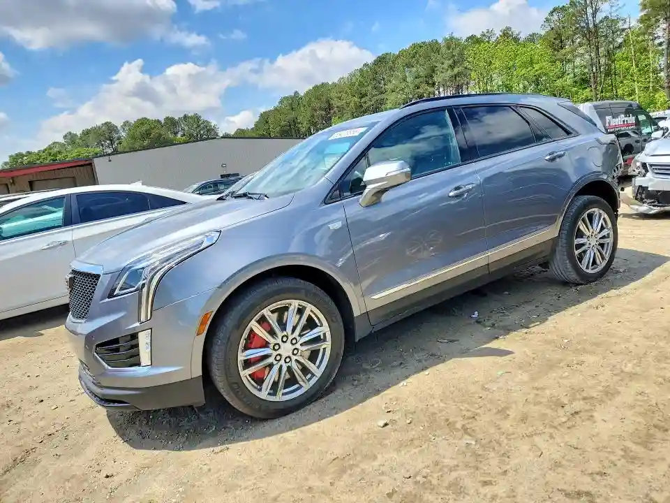1GYKNGRS7NZ145542 2022 CADILLAC XT5-0