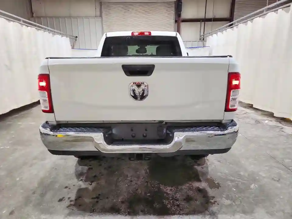 3C6UR5DL5RG349132 2024 RAM 2500-5