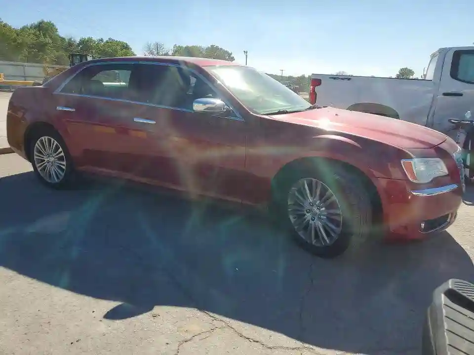 2C3CK6CT4BH530233 2011 CHRYSLER 300-3