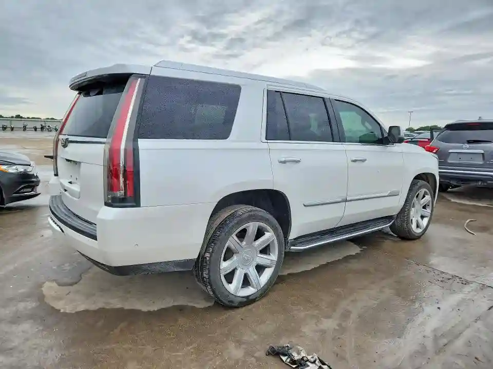 1GYS3BKJ8HR382474 2017 CADILLAC ESCALADE-2