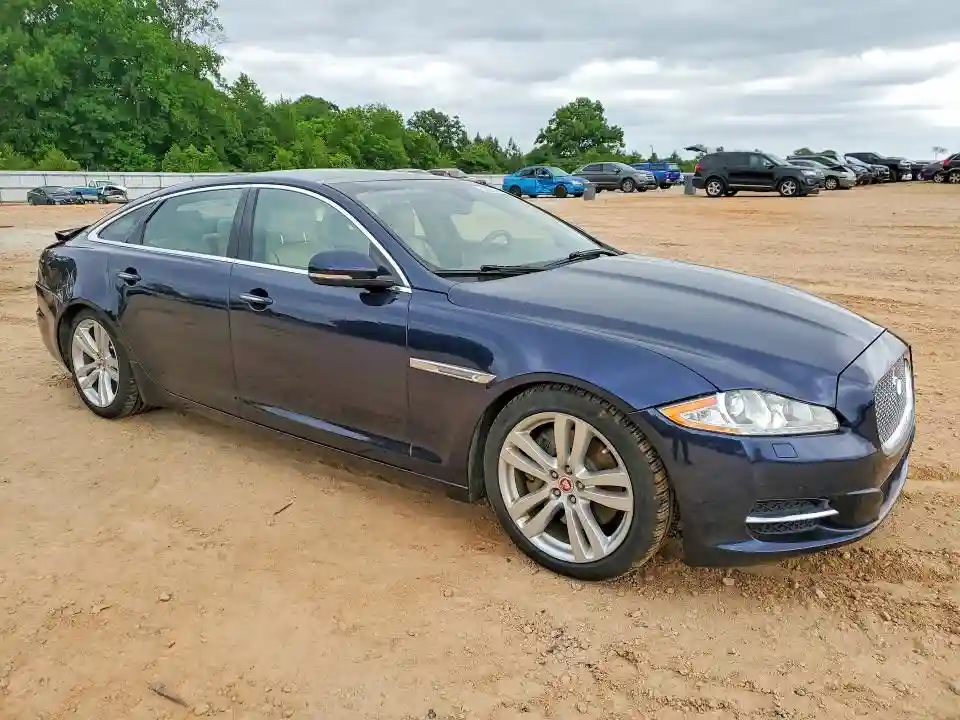 SAJWA2GZ7E8V60793 2014 JAGUAR XJ-3