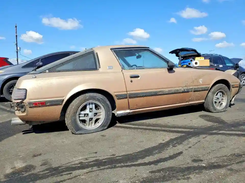 JM1FB3311D0722268 1983 MAZDA RX7-2
