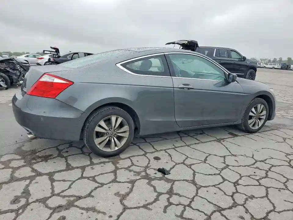 1HGCS1B38AA021177 2010 HONDA ACCORD-2
