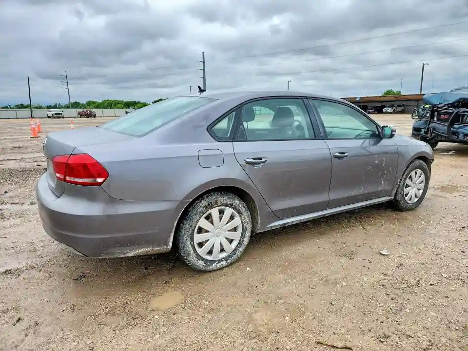 1VWAP7A3XCC076584 2012 VOLKSWAGEN PASSAT-2