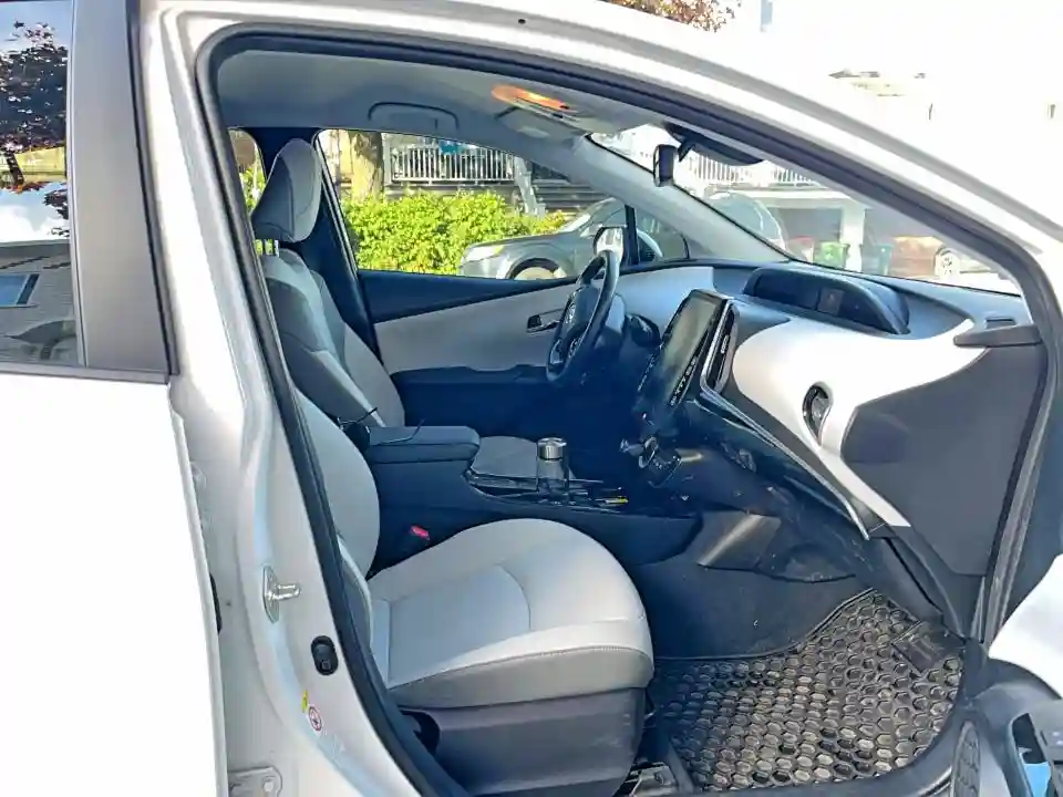 JTDKAMFP7N3218640 2022 TOYOTA PRIUS-4