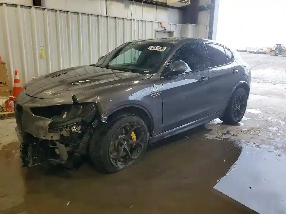 ZASFAKEV8J7C20154 2018 ALFA ROMEO STELVIO-0